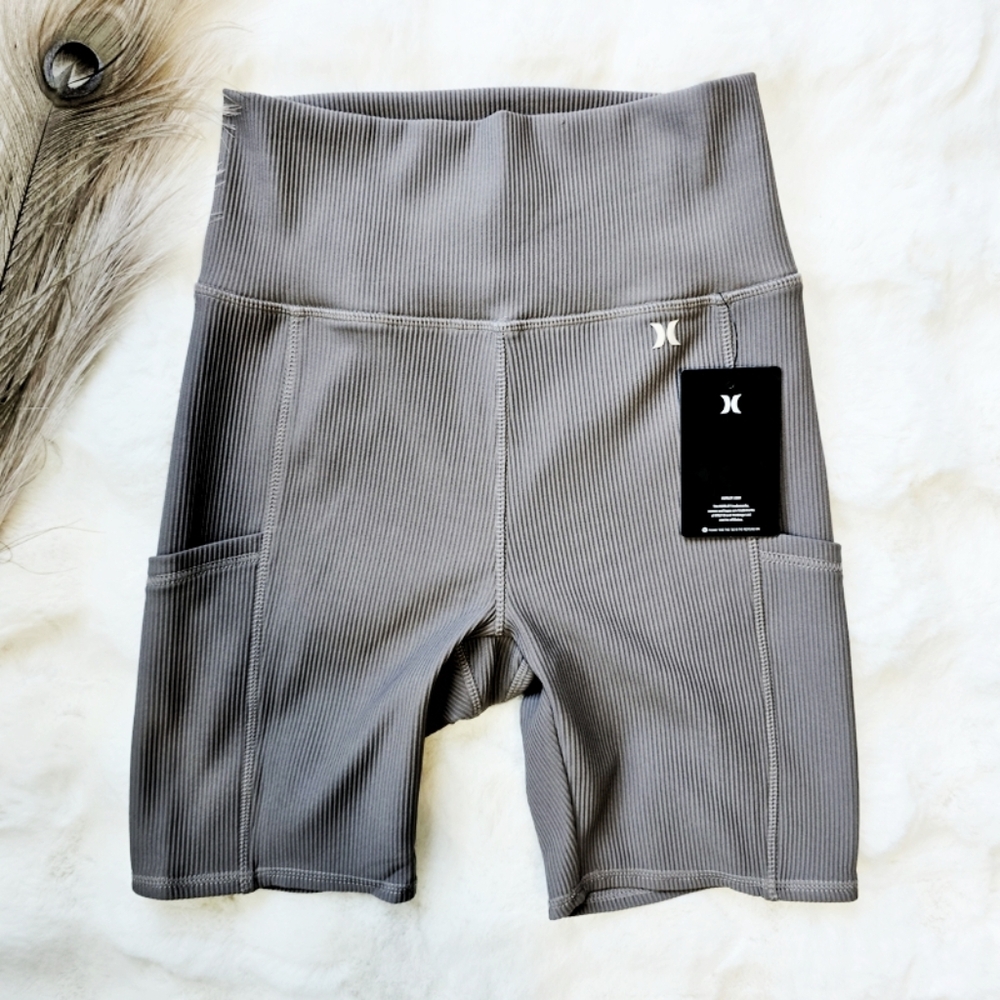 🕊️Hurley Women's Gray High-Waisted Shorts size Medium